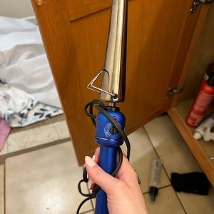 Curling iron barelll